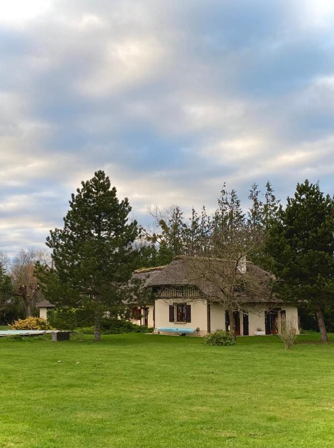 Maison Traditionnelle Normande Avec Piscine Hotot-en-Auge ภายนอก รูปภาพ